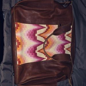 Beautiful NEW Nena bag!